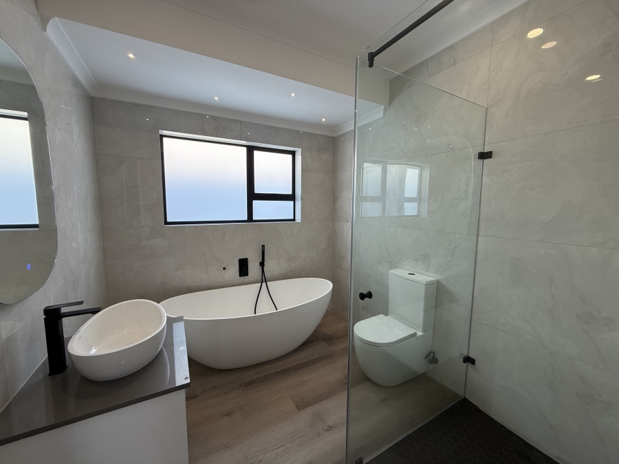 4 Bedroom Property for Sale in Sandown Western Cape